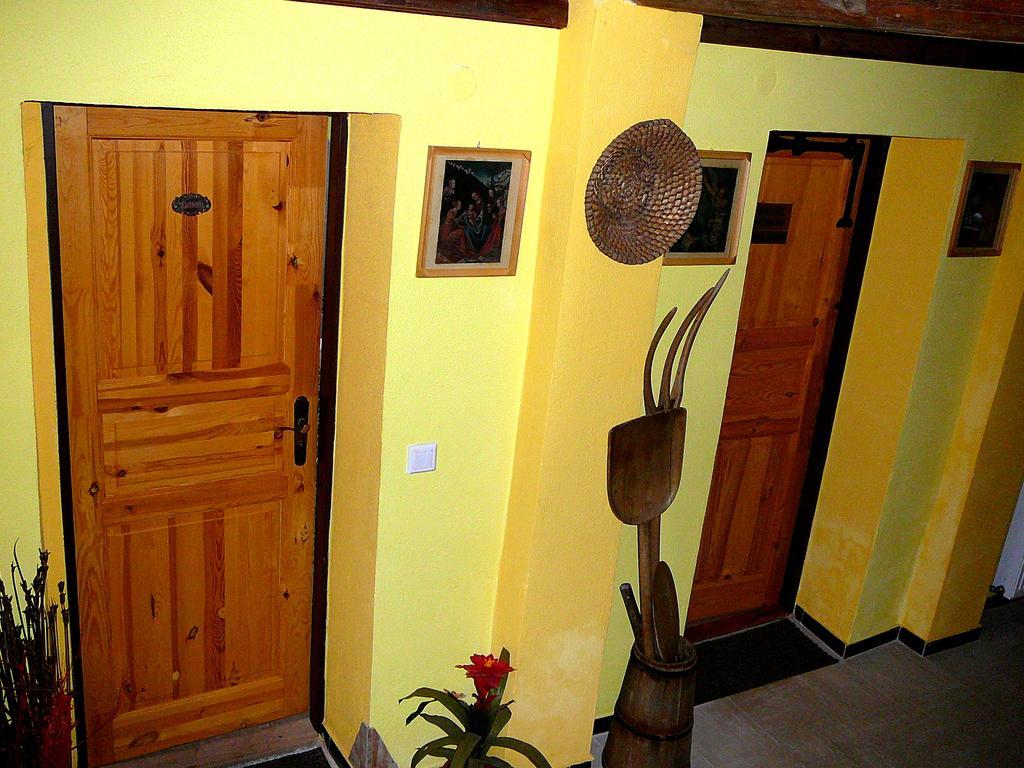 Ferienwohnung Private Svetluska Pobezovice Exterior foto
